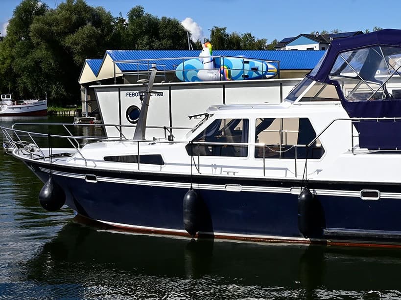 Boat Image