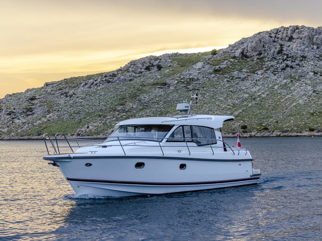 Boat Image
